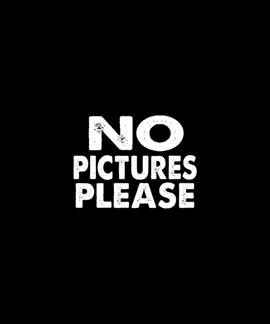 No Pictures Please T-shirt (Black)